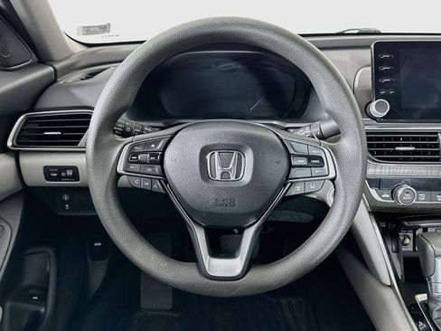 Used 2018 Honda Accord EX image 18