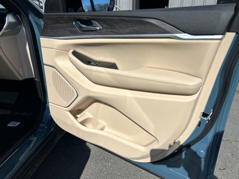 New 2026 Jeep Grand Cherokee Limited AWD/4WD image 34