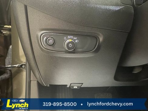 Used 2024 Chevrolet Equinox LT AWD/4WD image 17