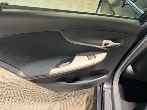 Used 2010 Toyota Corolla S FWD image 20