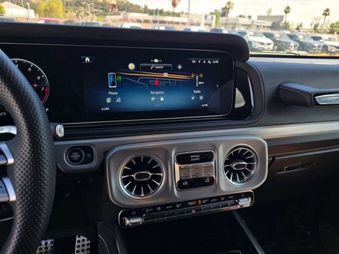 Used 2025 Mercedes-Benz G 63 AMG 4MATIC image 31