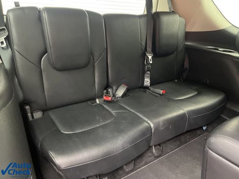 Used 2024 Nissan Armada SL w/ Captain's Chairs Package image 22
