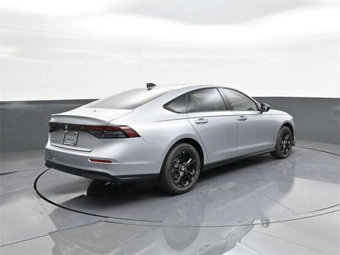 New 2025 Honda Accord SE image 11