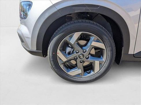 New 2025 Hyundai Venue SEL image 10