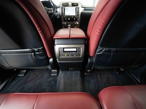 Used 2021 Lexus GX 460 Premium w/ Premium Package image 22
