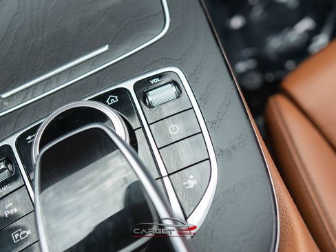 Used 2018 Mercedes-Benz E 400 4MATIC Coupe image 26