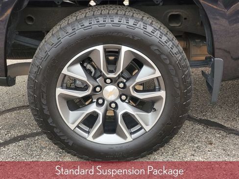 Used 2024 Chevrolet Silverado 1500 LT AWD/4WD image 6