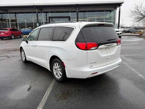 Used 2021 Chrysler Voyager Lxi image 7