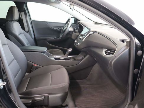 Used 2024 Chevrolet Malibu LT image 18