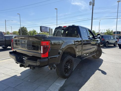 Used 2022 Ford F250 Lariat w/ Black Appearance Package AWD/4WD image 6