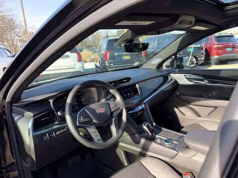 Certified 2025 Cadillac XT5 Premium Luxury w/ Technology Package image 13