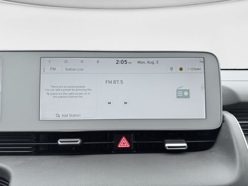 Used 2024 Hyundai Ioniq 5 SEL RWD image 12