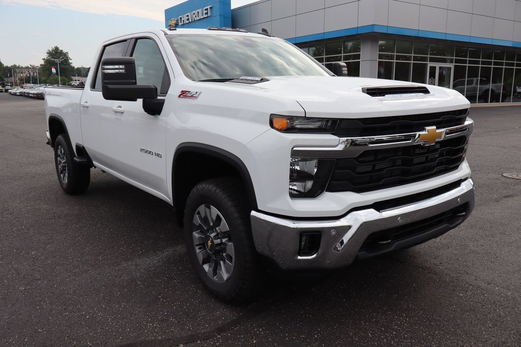 New 2026 Chevrolet Silverado 2500 LT w/ All Star Edition AWD/4WD image 2