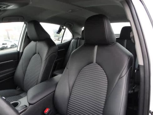 Certified 2023 Toyota Camry SE image 18