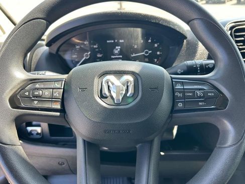 Used 2024 RAM ProMaster 2500 w/ Convenience Group FWD image 26