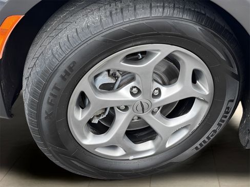 Used 2022 Chrysler Pacifica Limited image 22