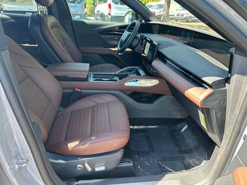 New 2026 Lincoln Nautilus Reserve w/ Jet Appearance Package AWD/4WD image 14