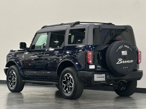 Used 2021 Ford Bronco Outer Banks AWD/4WD image 6