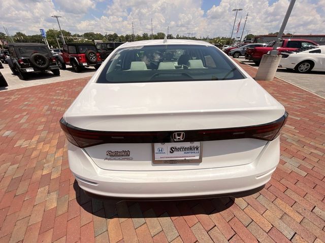 Certified 2024 Honda Accord EX image 27
