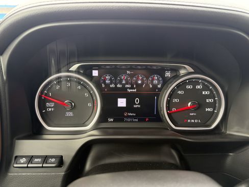 Used 2021 Chevrolet Silverado 1500 High Country w/ Technology Package image 21