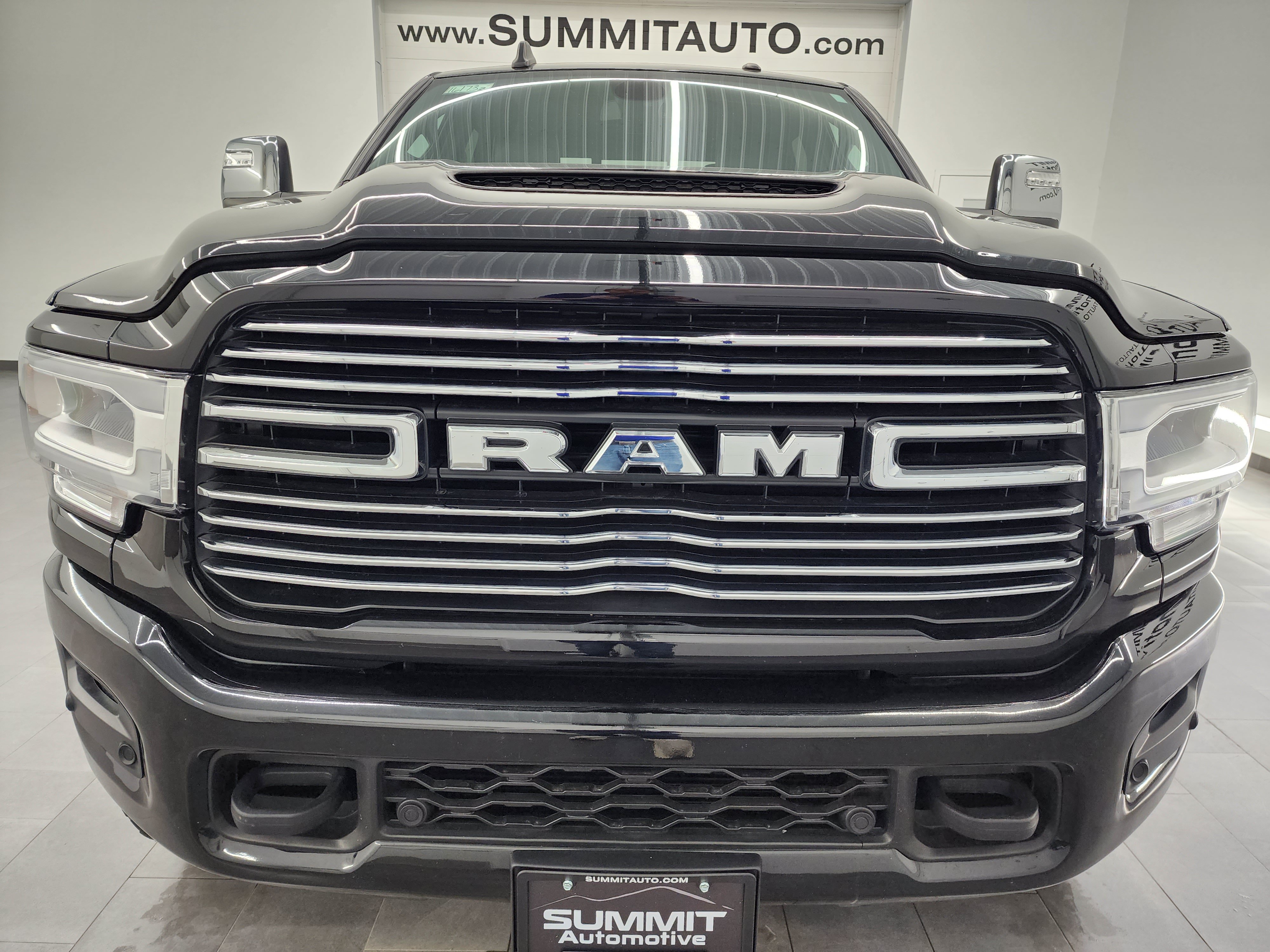 Used 2024 RAM 2500 Laramie w/ Sport Appearance Package AWD/4WD image 22