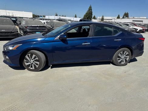 Used 2021 Nissan Altima 2.5 S FWD image 8