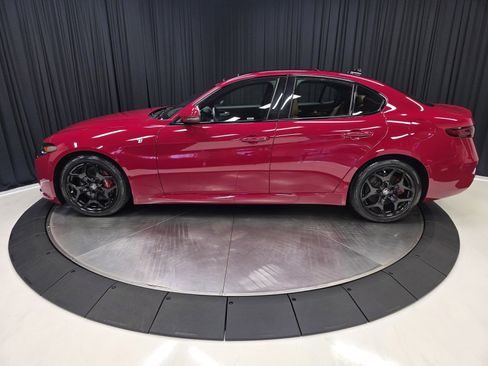 Used 2022 Alfa Romeo Giulia Ti image 8