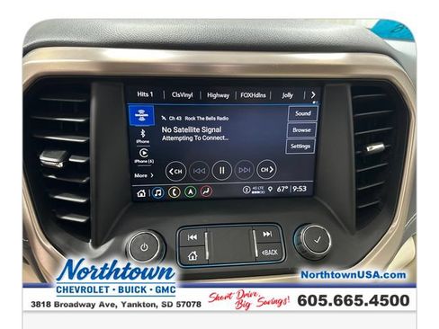 Used 2021 GMC Acadia Denali w/ Denali Ultimate Package AWD/4WD image 18