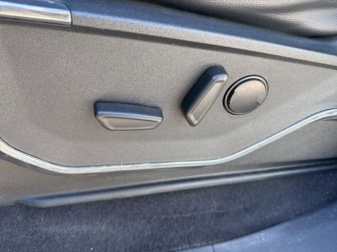 Used 2023 Ford F150 Lariat image 29