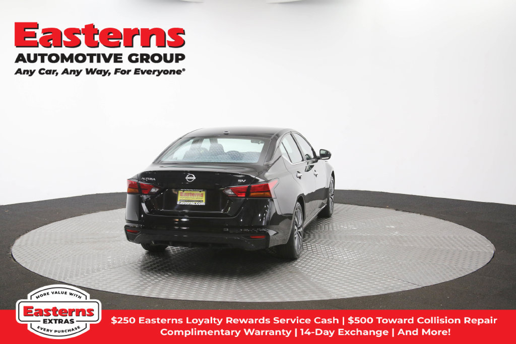 Used 2024 Nissan Altima 2.5 SV FWD image 35