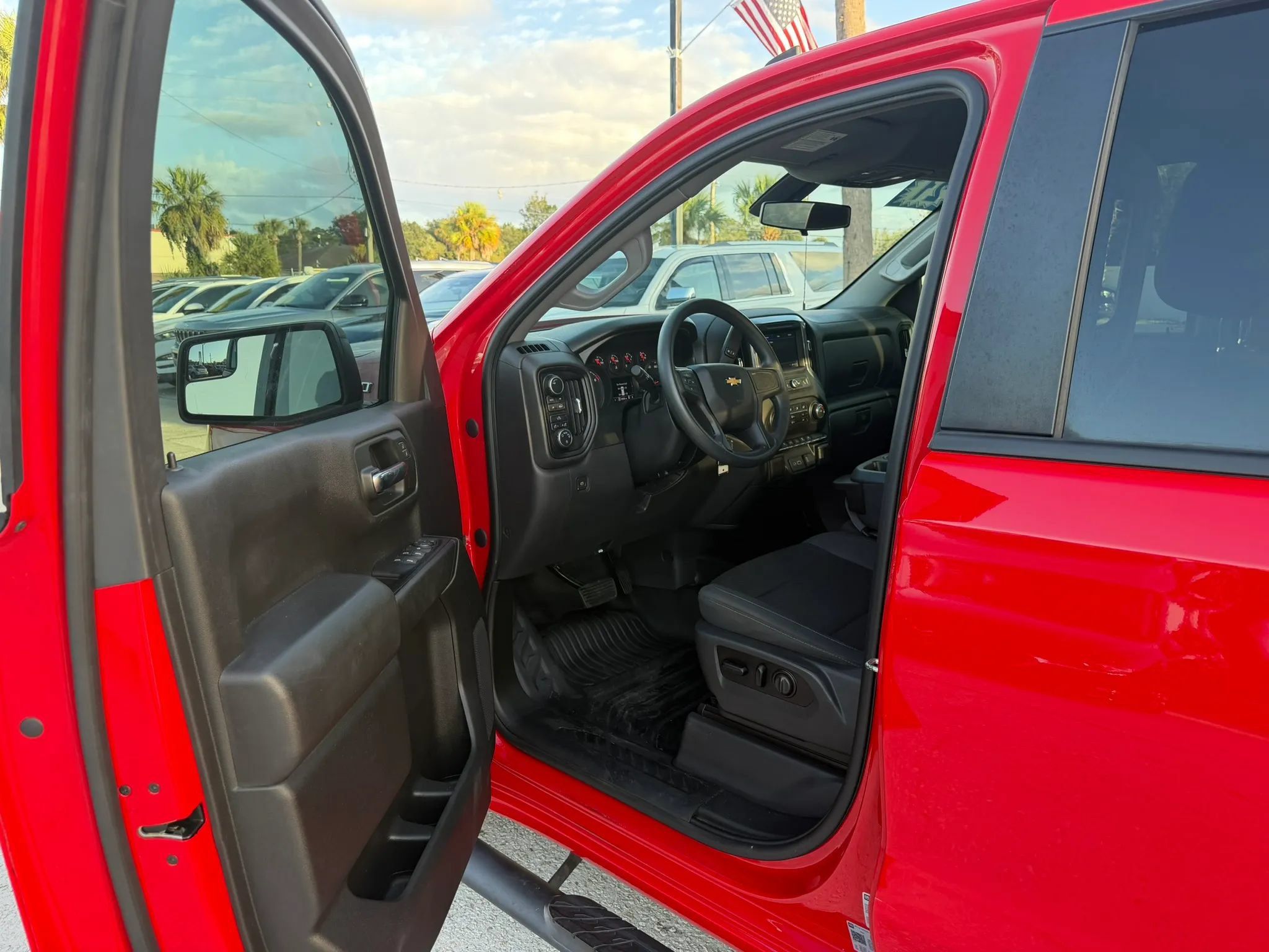 Used 2021 Chevrolet Silverado 1500 W/T w/ WT Value Package AWD/4WD image 16