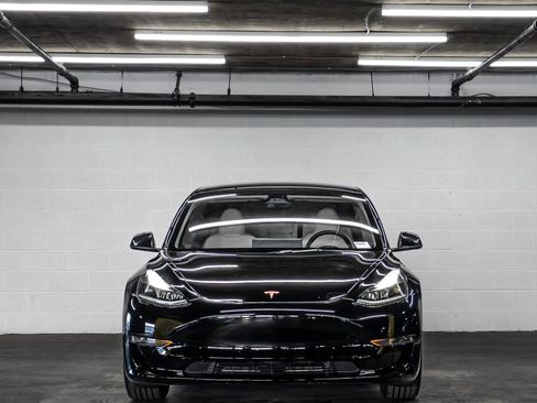 Used 2023 Tesla Model 3 Standard Range image 8