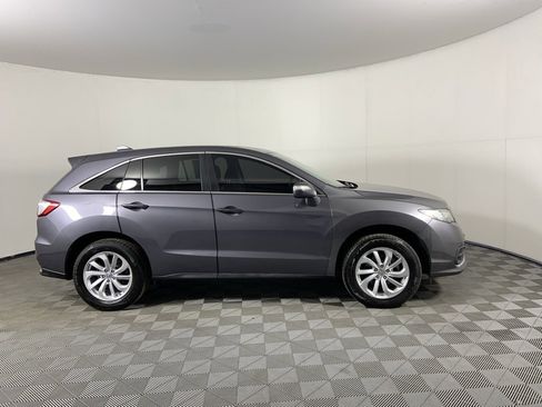 Used 2017 Acura RDX FWD image 2