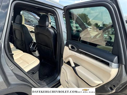 Used 2016 Porsche Cayenne S AWD/4WD image 26