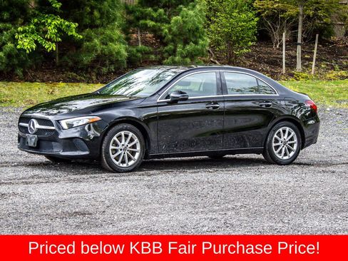 Used 2019 Mercedes-Benz A 220 4MATIC image 3
