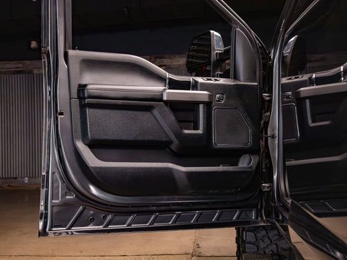 Used 2020 Ford F350 Platinum AWD/4WD image 29