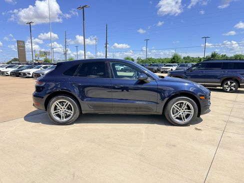 Used 2019 Porsche Macan AWD/4WD image 4