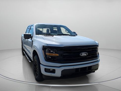 New 2025 Ford F150 XLT w/ Equipment Group 302A MID image 6