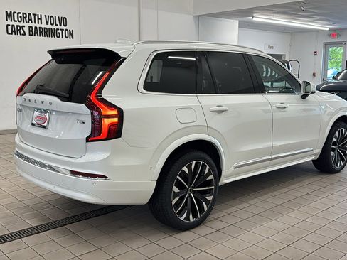 New 2026 Volvo XC90 T8 Ultra w/ Protection Package AWD/4WD image 5