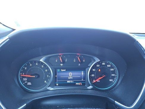 Used 2019 Chevrolet Equinox LT w/ Driver Convenience Package image 21