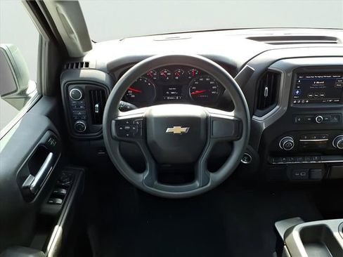 Used 2022 Chevrolet Silverado 1500 Custom image 14