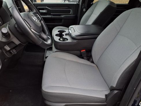 Used 2024 RAM 2500 Big Horn w/ Bed Utility Group image 3