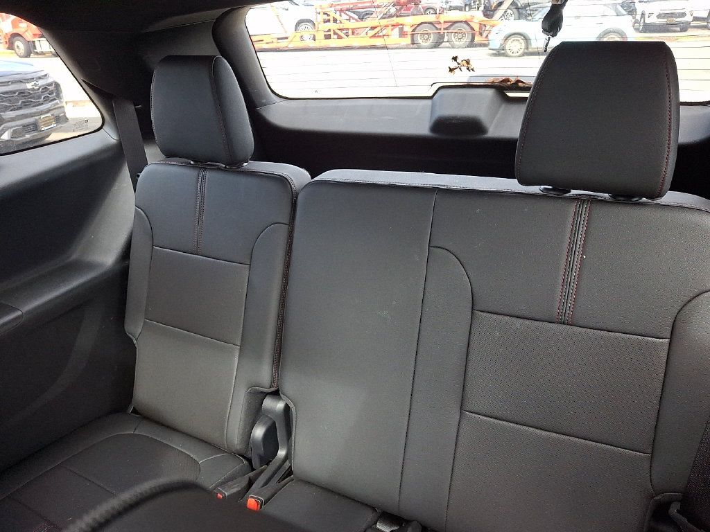 Certified 2023 Chevrolet Traverse RS AWD/4WD image 9