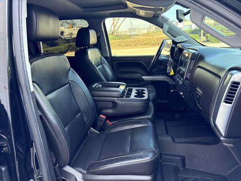 Used 2018 Chevrolet Silverado 1500 LTZ Z71 w/ Midnight Edition AWD/4WD image 15