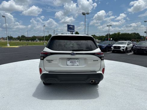 Certified 2025 Subaru Forester Touring w/ Popular Package - Touring AWD/4WD image 6