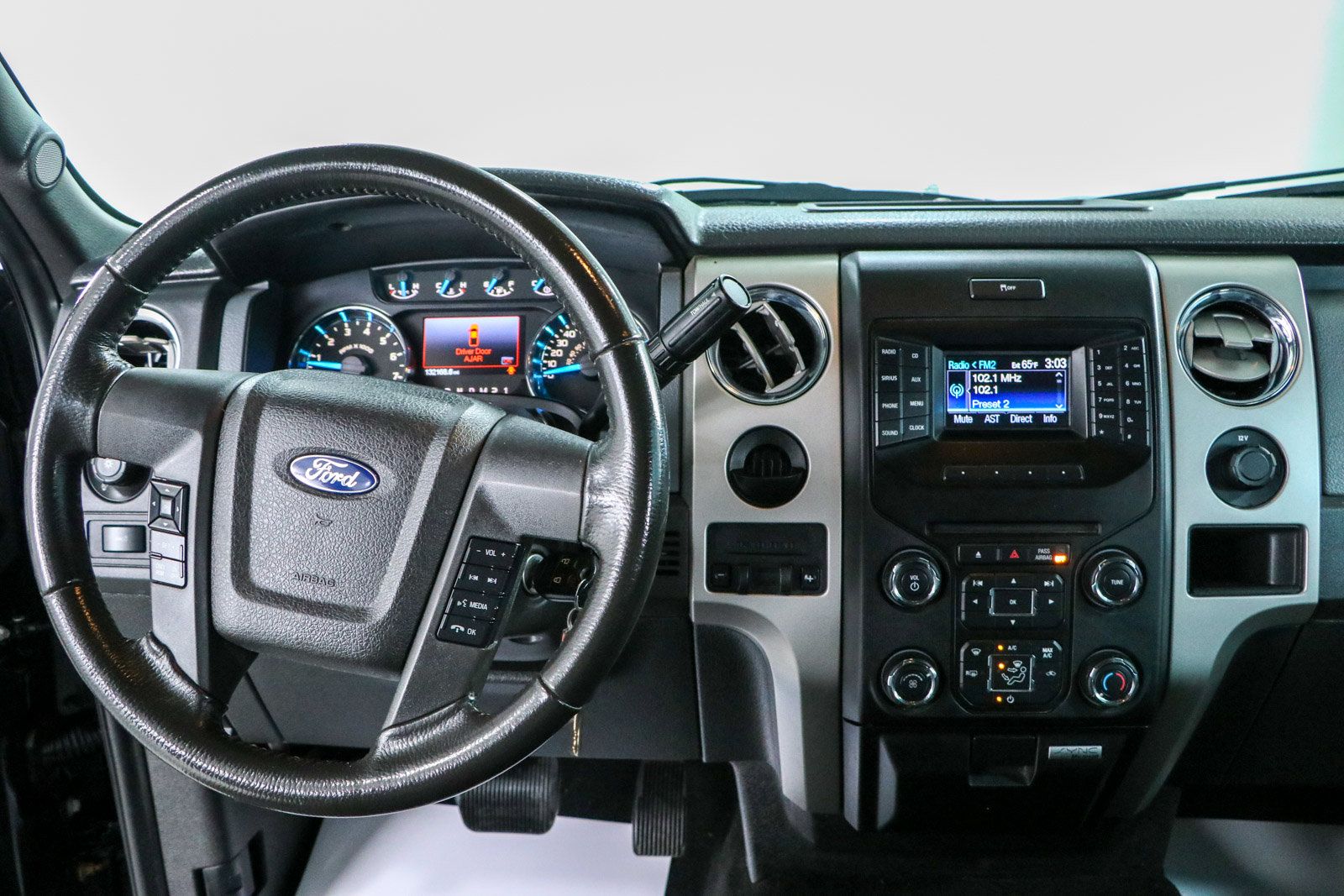 Used 2013 Ford F150 XLT w/ Luxury Equipment Group RWD image 18