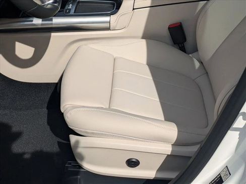 New 2026 Mercedes-Benz GLA 250 GLA 250 image 4