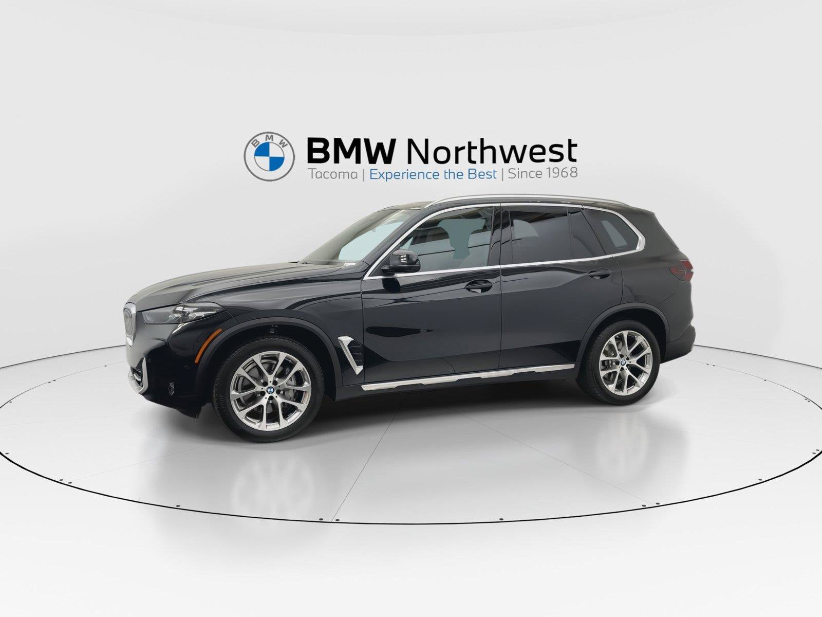 Used 2024 BMW X5 xDrive40i w/ Parking Assistance Package AWD/4WD image 10