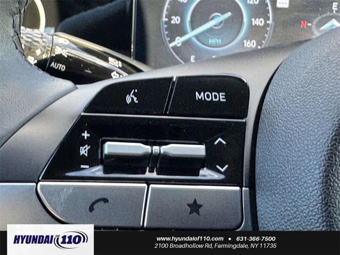 Used 2025 Hyundai Elantra SEL image 19