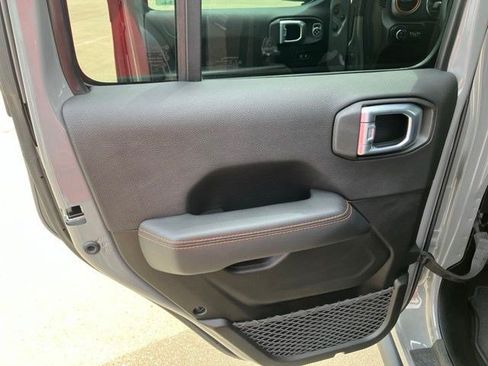 Used 2022 Jeep Gladiator Mojave w/ LED Lighting Group AWD/4WD image 25